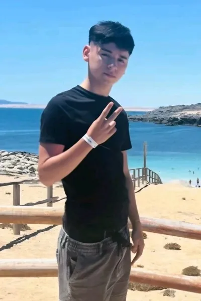 FlippedチャットAI – アロンソとチャット