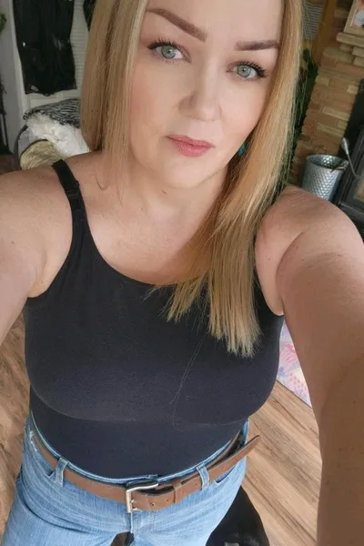 Flipped Chat AI – Bate-papo com Nikki