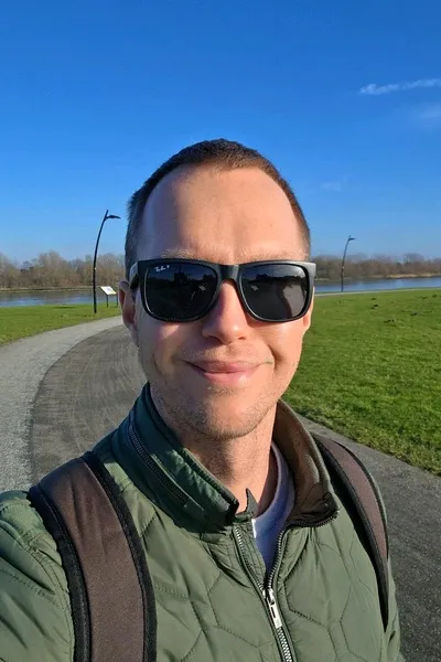 Flipped Chat AI – 與 Rocksteady 聊天