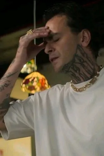 Flipped Chat AI – Чат с Винсент О’Нил