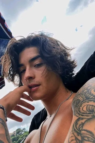 Flipped Chat AI – Sembang dengan Gabriel Biel