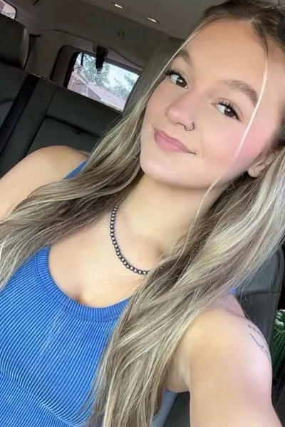 Odwrócony czat AI – rozmawiaj z Ryleigh 