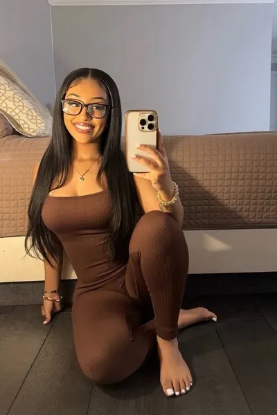 Çevrilmiş Sohbet Yapay Zekası – Leahile sohbet edin