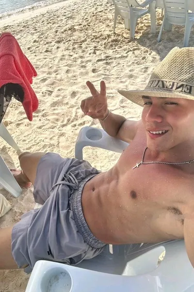 Çevrilmiş Sohbet Yapay Zekası – Gabrielile sohbet edin