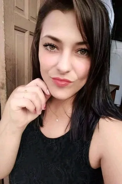 Flipped Chat AI – 테레자 스트라파솜와 채팅