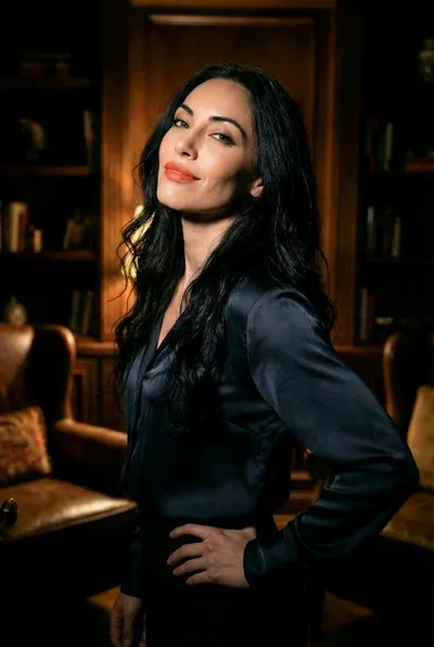 Flipped Chat AI – Chat with Alexandria Snow