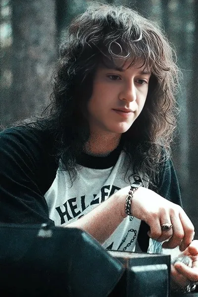 फ़्लिप्ड चैट AI – Eddie Munson के साथ चैट करें