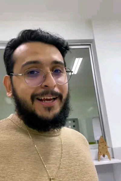 Flipped Chat AI – แชทกับ เคลวิน