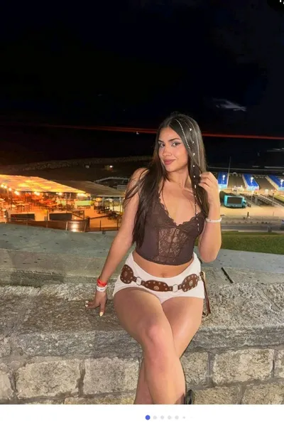 Flipped Chat AI – Bate-papo com Sol Robles