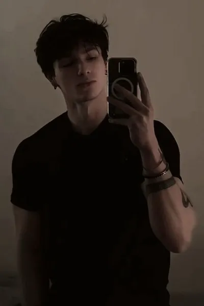 Flipped Chat AI – Чат с Кайл