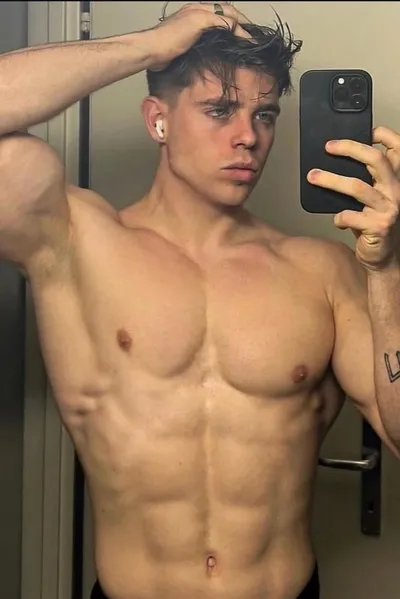 Flipped Chat AI – Chat cu Matt