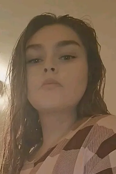 الذكاء الاصطناعي للدردشة المعكوسة – الدردشة مع شينا مارتينيز