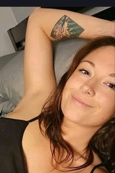 Flipped Chat AI – แชทกับ คารี เอลส์