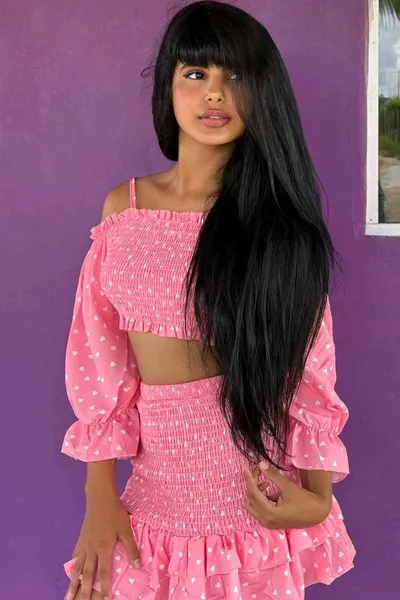 फ़्लिप्ड चैट AI – विटोरिया सोफिया धरती के साथ चैट करें