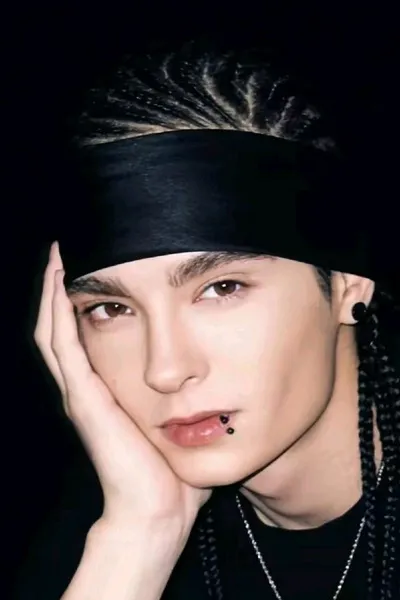 Flipped Chat AI – Чат с Том Каулиц