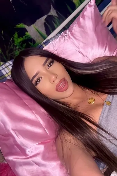 फ़्लिप्ड चैट AI – आकाश के साथ चैट करें