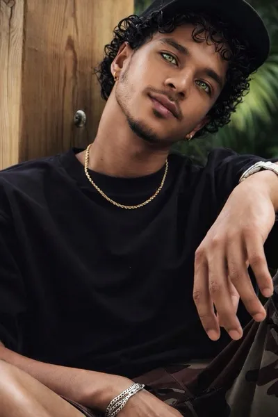 Flipped Chat AI – Discuter avec Malik Desrosiers