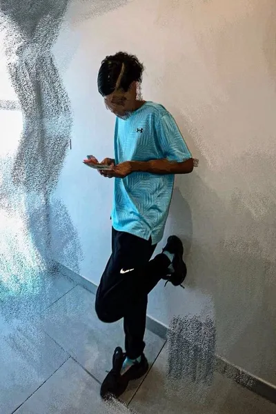 फ़्लिप्ड चैट AI – जहर के साथ चैट करें