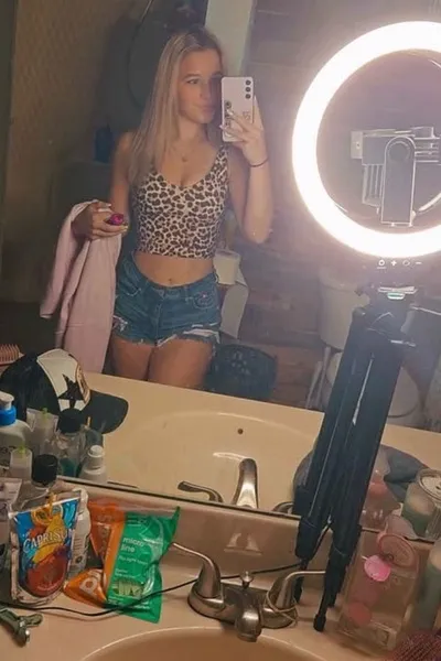 Flipped chat ai - makipag -chat sa Rylee