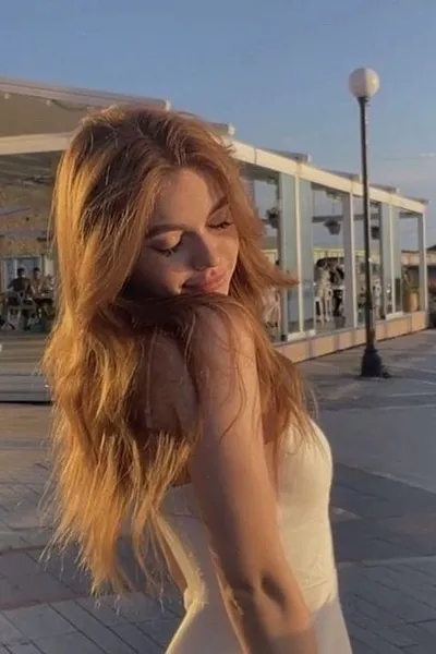 Flipped Chat AI – 레아와 채팅