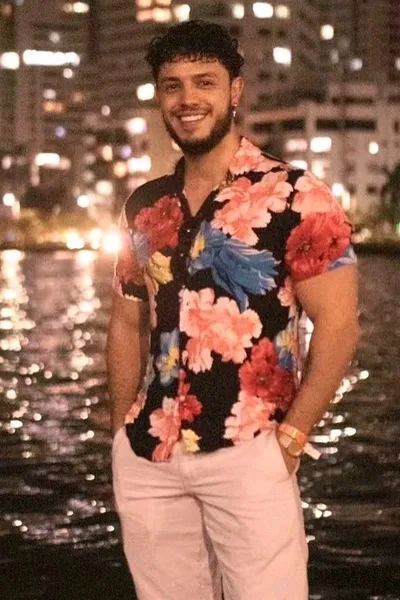 AI trò chuyện đảo ngược – Trò chuyện với Mateo Luar