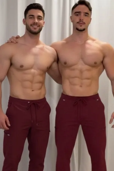 Flipped Chat AI – 아드리앵 르메르와 채팅