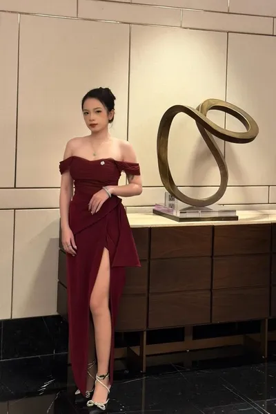 AI trò chuyện đảo ngược – Trò chuyện với Phương Lam