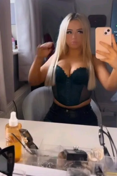 Flipped Chat AI – Chat dengan Ava