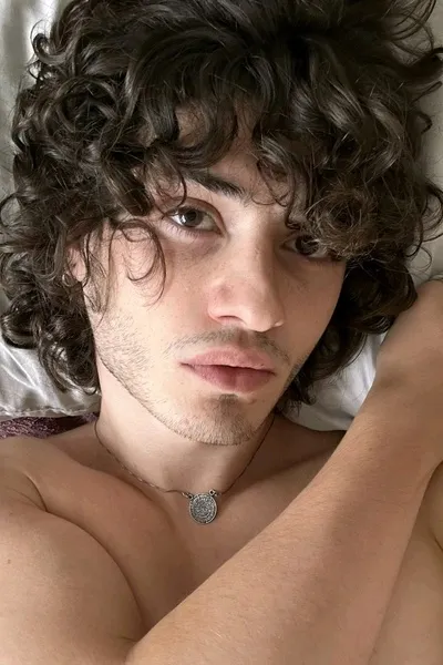 Flipped Chat AI – Чат с Michael