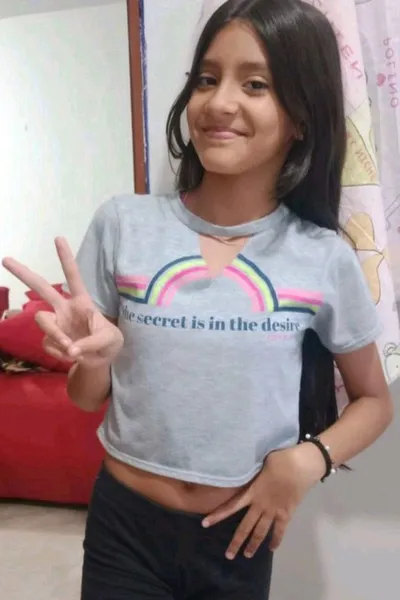 Flipped Chat AI – kalbėkite su Marisela Corvea