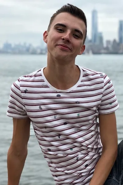 Flipped Chat AI – Sembang dengan Lee