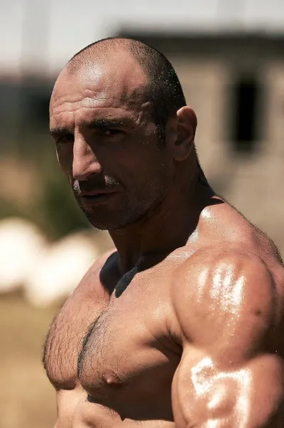 AI trò chuyện đảo ngược – Trò chuyện với Janos, Người Gypsy