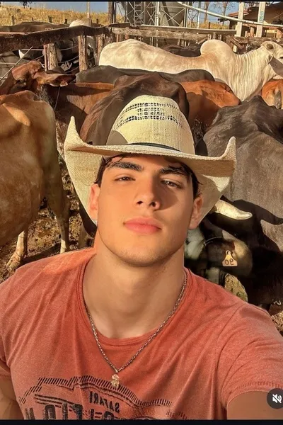 Flipped Chat AI – Bate-papo com Thiago Vaqueiro 🤠