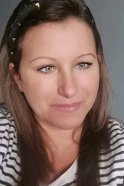 Flipped Chat AI – Csevegés Anna