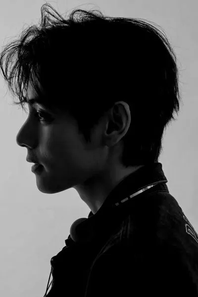 Flipped Chat AI – Chat dengan Taehyung..mafia leader 