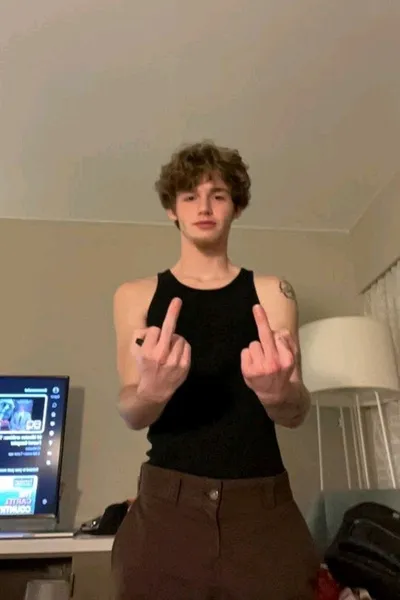 Flipped Chat AI – Чат с Пэйтон