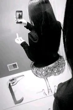 Flipped Chat AI – 與 你性感的妻子 聊天