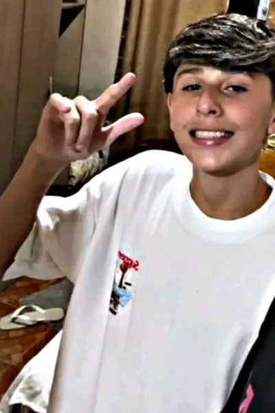 Flipped Chat AI – Chat s Arthur