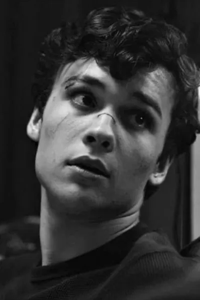 Flipped Chat AI – Chatta con Mattheo Riddle