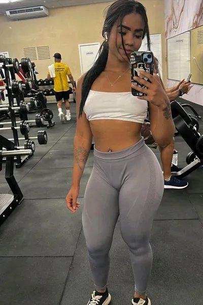 Flipped Chat AI – Chat dengan Bia