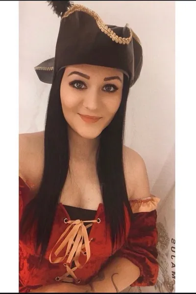 Çevrilmiş Sohbet Yapay Zekası – Melindaile sohbet edin