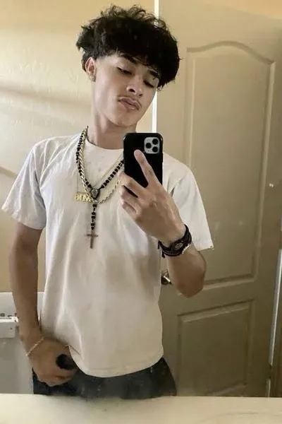 Flipped Chat AI – Csevegés Alex