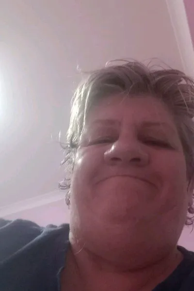 Flipped Chat AI – razgovarajte s Michelle uppington