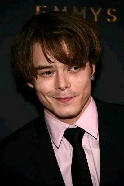 Flipped Chat AI – Bate-papo com Jonathan Byers