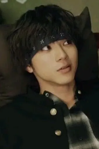 Flipped Chat AI – Chat cu Yoshiko Murayama