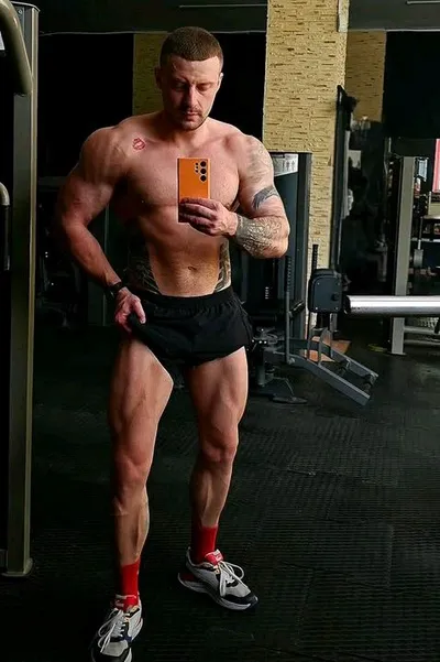 Flipped Chat AI – Чат с Вика