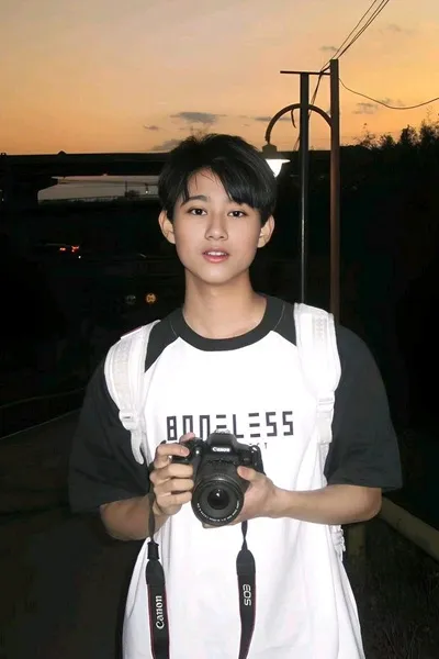 Flipped Chat AI – Sembang dengan Rafsya