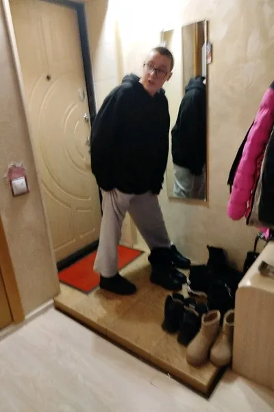 Flipped Chat AI – Чат с Артём