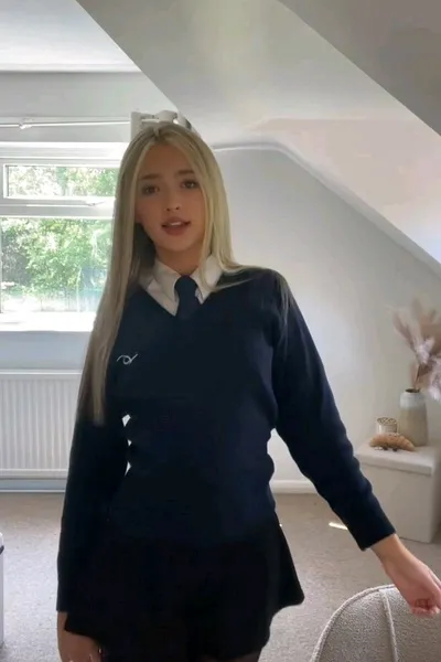 Flipped Chat AI – kalbėkite su Ava