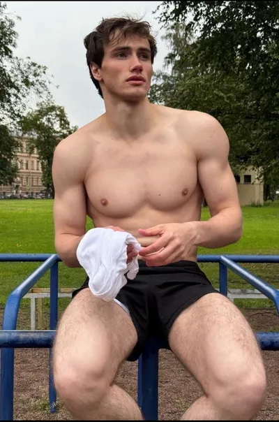 Flipped Chat AI – Chatten mit Caden Loire